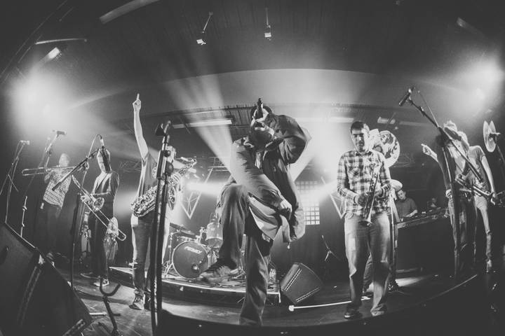 Renegade Brass Band z żywiołową płytą RBB: Rhymes, Beats & Brass